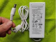 Original / Genuine HARMAN KARDON 19v  3a AC Adapter --- HARMANKARDON19V3A57W-5.5x2.5mm-W