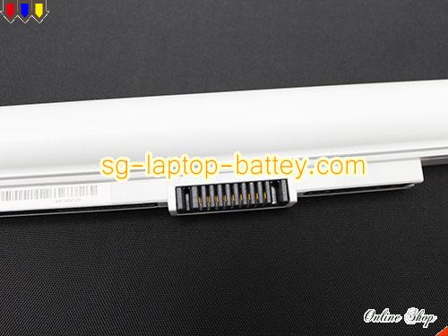  image 4 of TOSHIBA Satellite Pro R50-B-11C Replacement Battery 2800mAh, 45Wh  14.8V White Li-ion